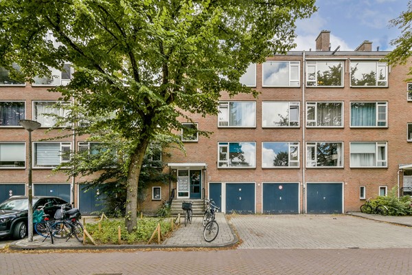 Medium property photo - Zuid-Hollandstraat 104-3, 1082 EM Amsterdam